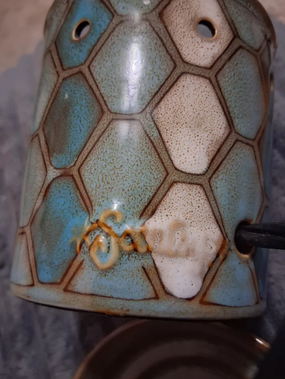Authentic Scentsy Hexagon Pattern Mid-Size Warmer in Blue, Cream and Green